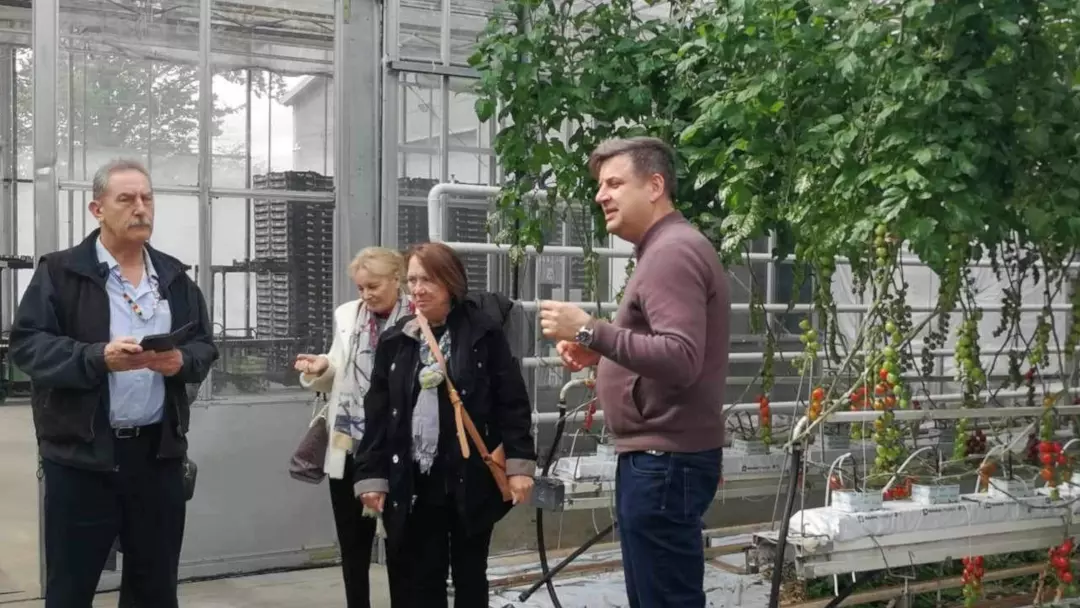 prof. Carl Motsenbocker